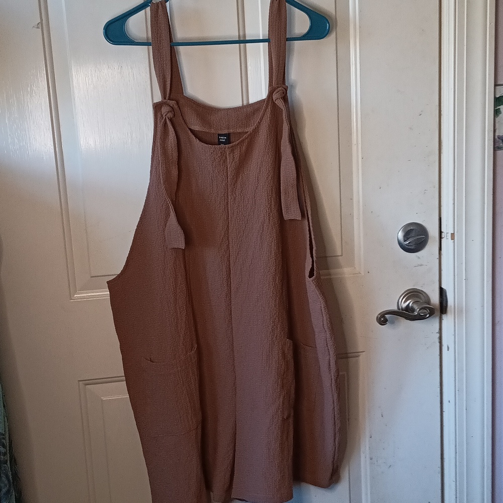 Brown Overalls Jumper Shein Brand. Super Flexible Sttetchy Comfort